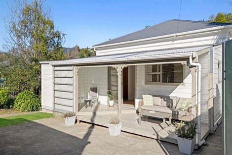 Photo of property in 2 Rentone Street, Stepneyville, Nelson, 7010