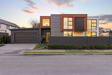 Photo of property in 42 Tui Street, Fendalton, Christchurch, 8041