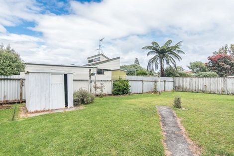 Photo of property in 86 Aorangi Road, Paraparaumu, 5032