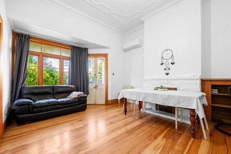 Photo of property in 15 Wellington Street, Hamilton East, Hamilton, 3216