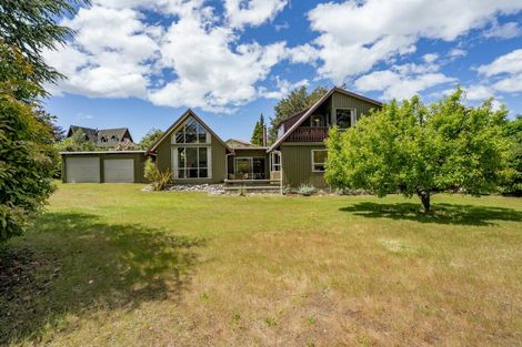 Photo of property in 197 Beacon Point Road, Wanaka, 9305