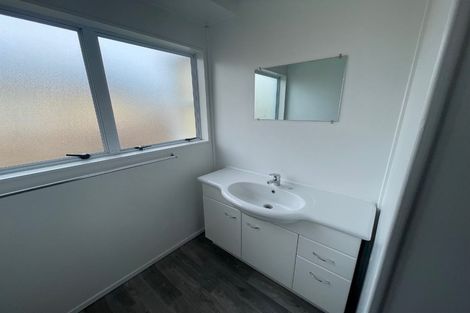 Photo of property in 20 Penion Drive, Flat Bush, Auckland, 2023