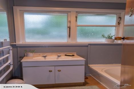 Photo of property in 37 Suva Street, Upper Riccarton, Christchurch, 8041