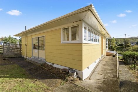 Photo of property in 64 Goldfinch Street, Taihape, 4720