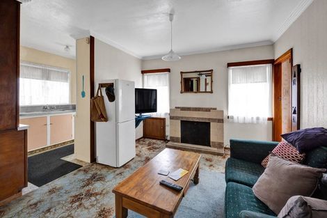 Photo of property in 23 Caledonia Street, Hawera, 4610