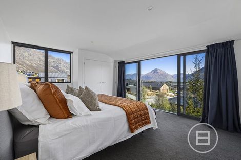 Photo of property in 9 Falconer Rise, Jacks Point, Queenstown, 9371