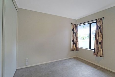 Photo of property in 33 Fergy Crescent, Wattle Downs, Auckland, 2103