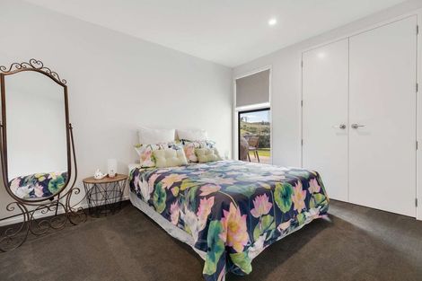 Photo of property in 30 Hayward Place, Ohauiti, Tauranga, 3112