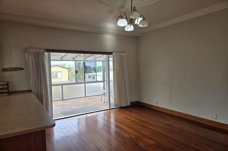Photo of property in 19 Henry Street, Avondale, Auckland, 1026