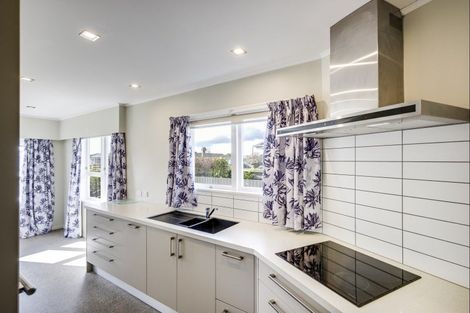 Photo of property in 7 Elliott Street, Taradale, Napier, 4112