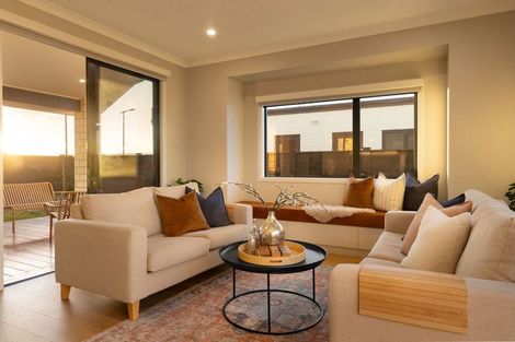 Photo of property in 32 Hugo Shaw Drive, Cambridge, 3434
