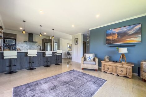 Photo of property in 10 Settlers View, Waipu, 0510