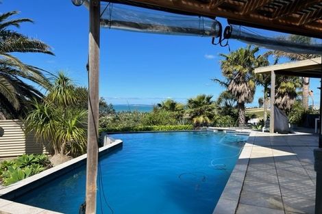 Photo of property in 52 Sunnyheights Road, Orewa, 0931