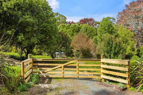 Photo of property in 1481 East Coast Road, Redvale, 0794