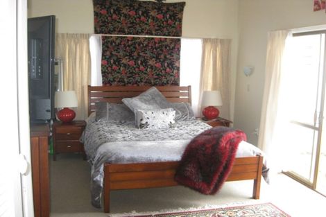Photo of property in 32 Queen Street, Dannevirke, 4930
