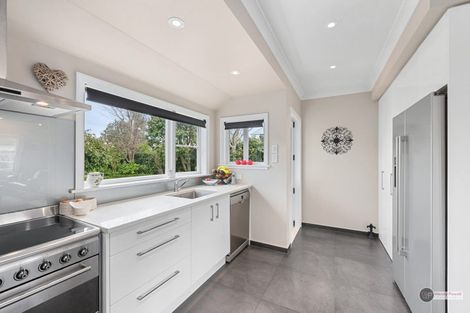 Photo of property in 24 Willoughby Street, Woburn, Lower Hutt, 5010