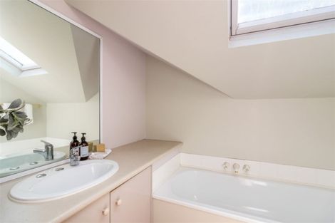 Photo of property in 6 Thornycroft Street, Fendalton, Christchurch, 8052