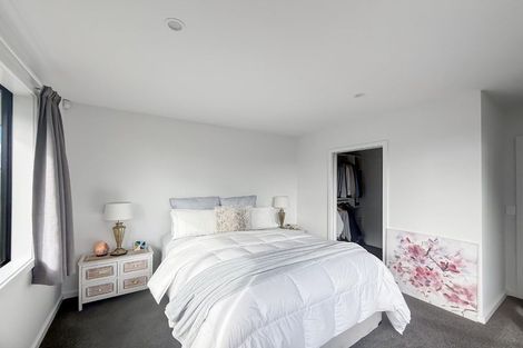 Photo of property in 4 Poroporo Way, Wharewaka, Taupo, 3330