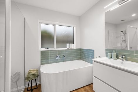 Photo of property in 8a Janet Street, Upper Riccarton, Christchurch, 8041