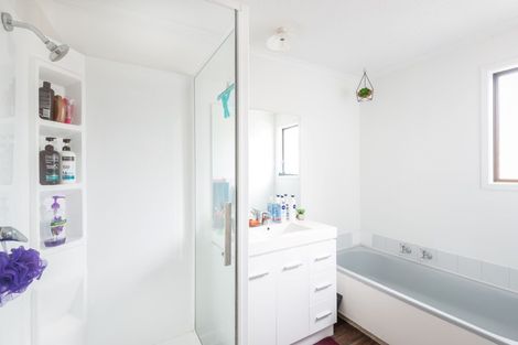 Photo of property in 2/129 Clarence Street, Riccarton, Christchurch, 8011