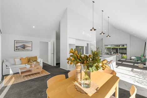 Photo of property in 5 Warhorse Gate, Halswell, Christchurch, 8025