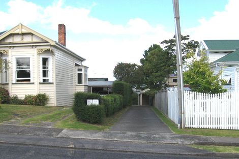 Photo of property in 34a Rawene Road, Birkenhead, Auckland, 0626