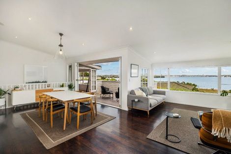 Photo of property in 2/14 Pine Ridge Terrace, Hauraki, Auckland, 0622