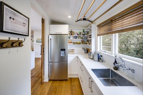 Photo of property in 47 Iona Road, Havelock North, 4130