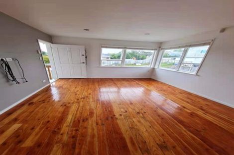 Photo of property in 1/70 Hogans Road, Glenfield, Auckland, 0629