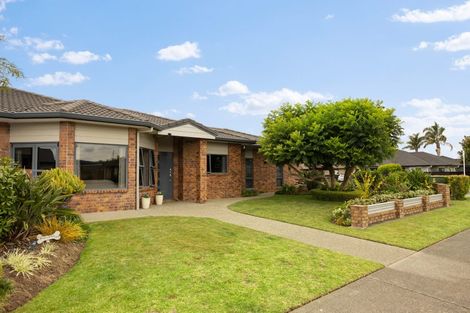 Photo of property in 1 Ringwood Place, Whitianga, 3510