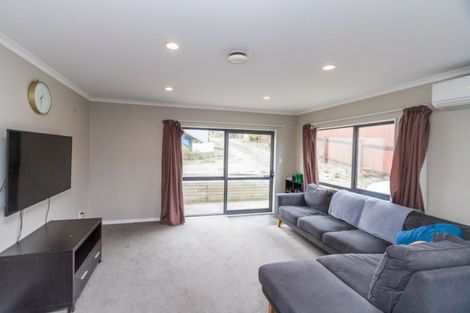 Photo of property in 11a Castor Crescent, Cannons Creek, Porirua, 5024