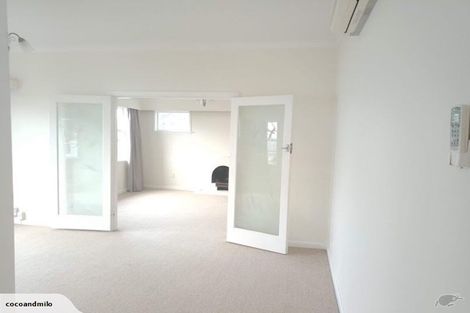 Photo of property in 122 Grafton Road, Roseneath, Wellington, 6011