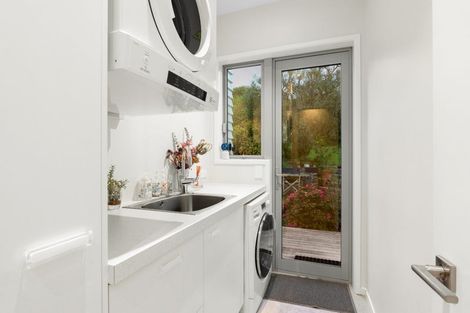 Photo of property in 44 Saint Andrews Hill Road, Mount Pleasant, Christchurch, 8081