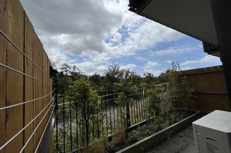 Photo of property in 10/28 Westgate Drive, Westgate, Auckland, 0614