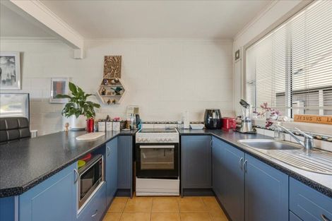 Photo of property in 2/18 May Street, Mount Maunganui, 3116