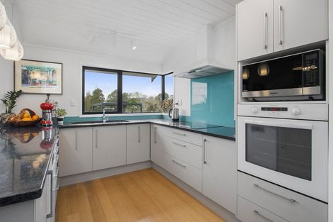 Photo of property in 52 Links View Drive, Omokoroa, 3114