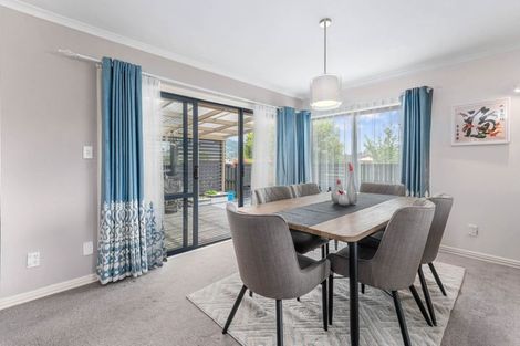 Photo of property in 1 Hoyte Place, Pukehangi, Rotorua, 3015