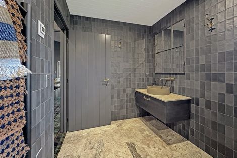 Photo of property in 1 Nisbet Terrace, Kinloch, Taupo, 3377