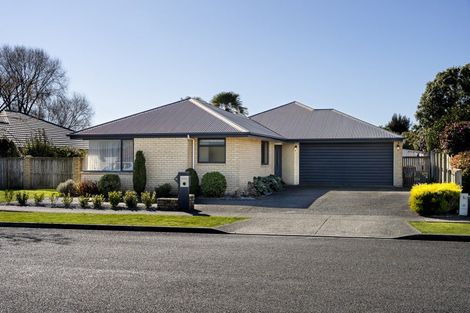 Photo of property in 16 Monaco View, Stoke, Nelson, 7011