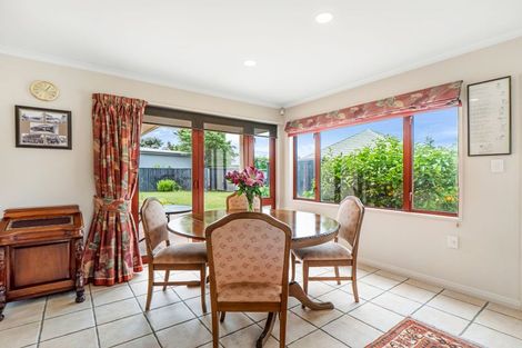 Photo of property in 35 Goodwood Close, Rangiora, 7400