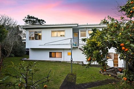 Photo of property in 6 Fayette Place, Te Atatu South, Auckland, 0610