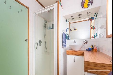 Photo of property in 97 Rathgar Road, Henderson, Auckland, 0610