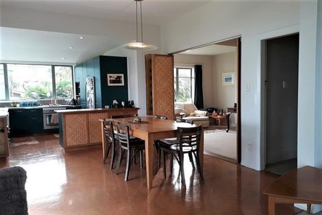 Photo of property in 137 Wellington Road, Paekakariki, 5034