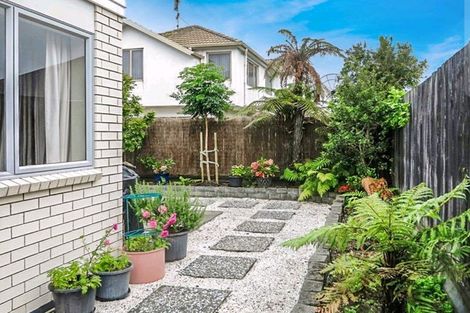 Photo of property in 11a Mars Avenue, Sandringham, Auckland, 1041