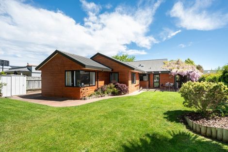 Photo of property in 7 Penlington Place, Havelock North, 4130