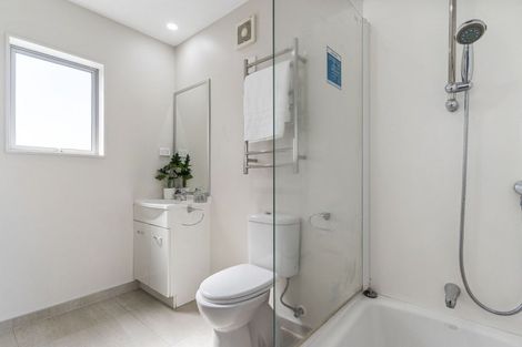 Photo of property in 35 Divide Loop, Takanini, 2112