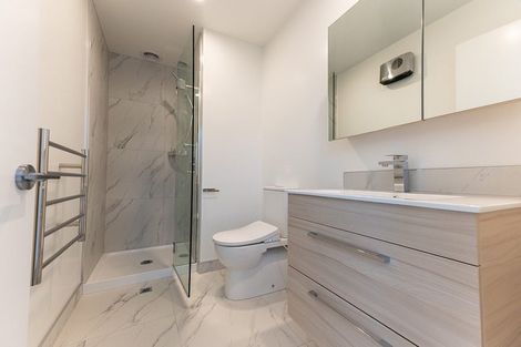 Photo of property in 4/183 Cambridge Terrace, Fairfield, Lower Hutt, 5011