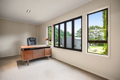 Photo of property in 132 Taupaki Road, Taupaki, Henderson, 0782