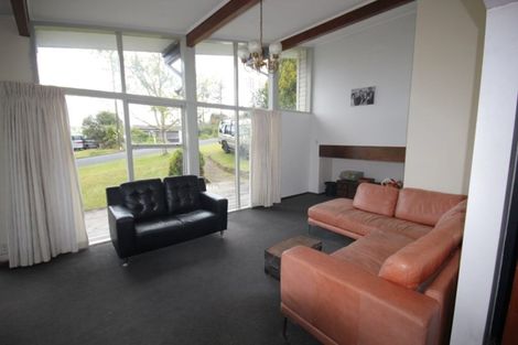 Photo of property in 2a Hammond Avenue, Hatfields Beach, Orewa, 0931