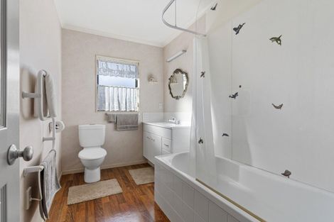 Photo of property in 105 Avalon Place, Whangamata, 3620